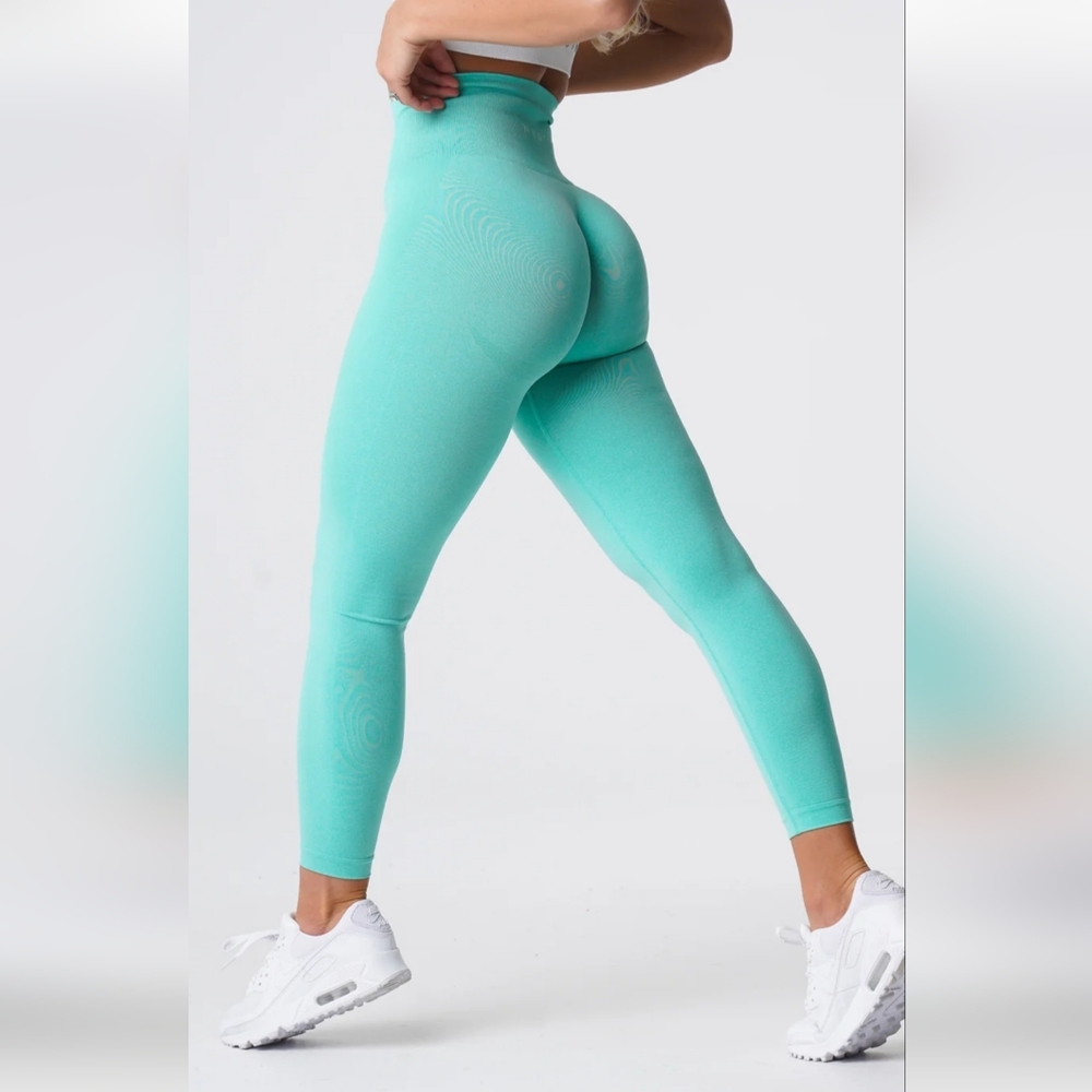 NVGTN Womens Contour Seamless Leggings Small NWOT Mint